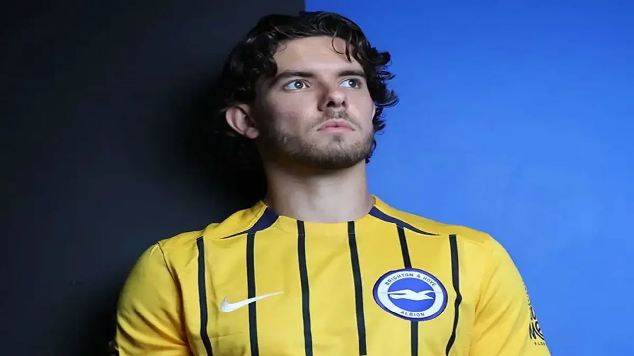 İngiltere’de Ferdi Kadıoğlu Şov: Brighton’ın En Etkili İsmi Oldu